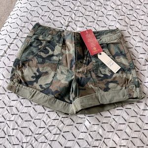 Sanctuary shorts in Camo from Evereve, size 0.